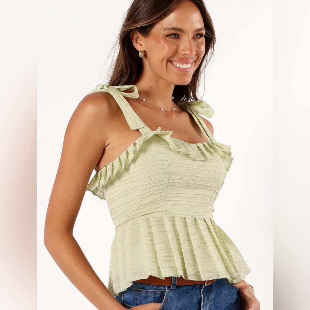 MARBLE Green Ruffled Smocked Tank Top M